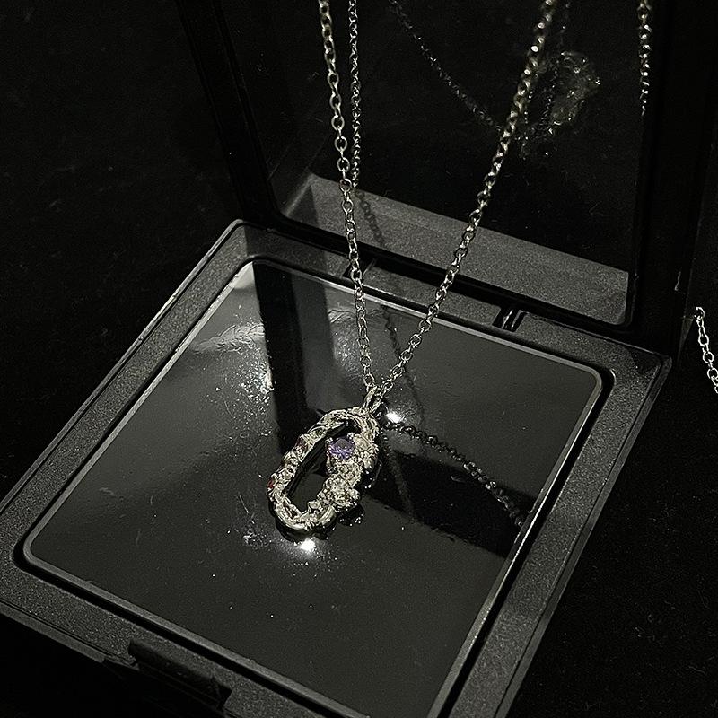 Fioletowy Cyrkon Inkrustowany Niszowy Design Prosty Nieregularny Naszyjnik Wysokiej Klasy Kolczyki Sztyfty Otwarty Pierścionek Zestaw