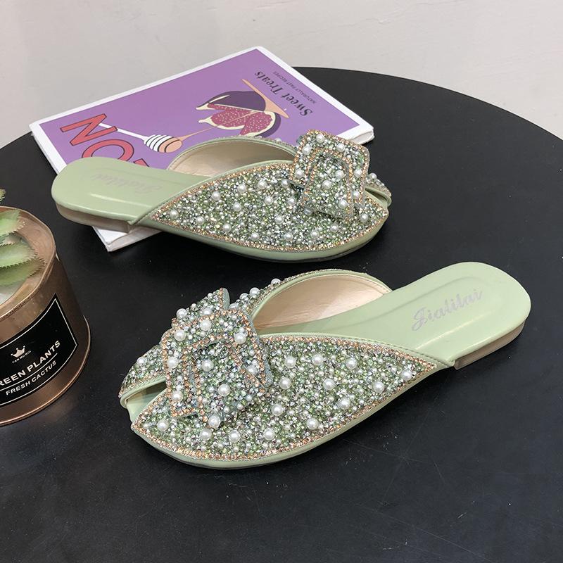 

Сандалии-полушлепки женские летние новые женские для улицы с закрытым носком на низком каблуке с бантом стразами жемчугом на плоской подошве модные сандалии 40 зелёный