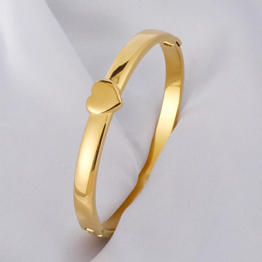 Heart-Shaped Stainless Steel Bracelet - European and American Style for Couples