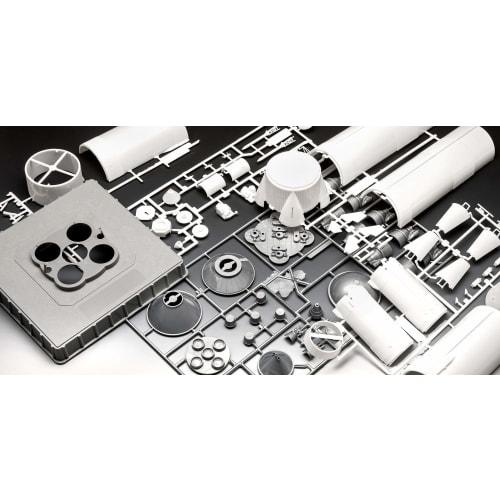 German Revell 1/144 Saturn V Rocket 04909 Plastic Model