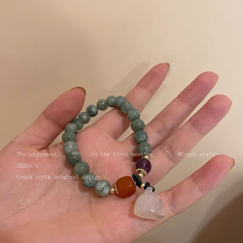Trendy Cat Bracelet: Sweet & Cool Sandalwood Jewelry for Women