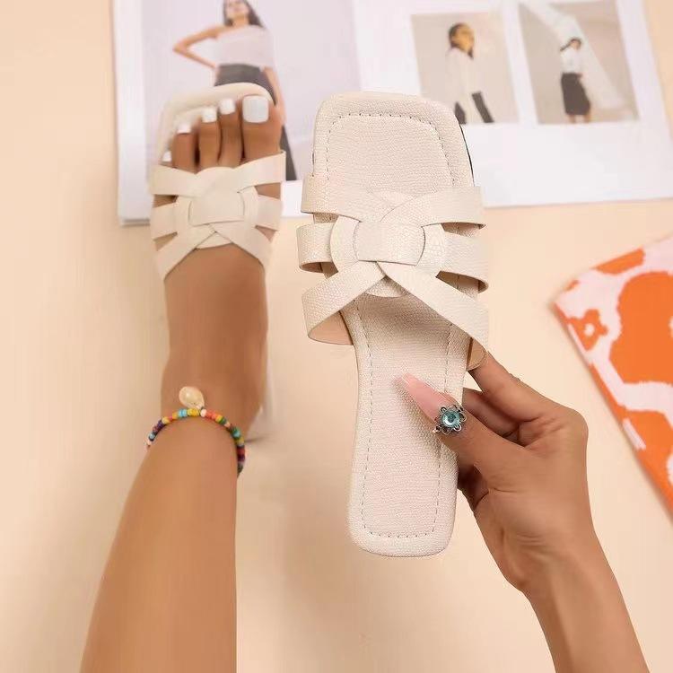 Duże klapki z płaskim dnem Tkane buty z kwadratowym noskiem Casual Hollow Out Beach Women's Shoes