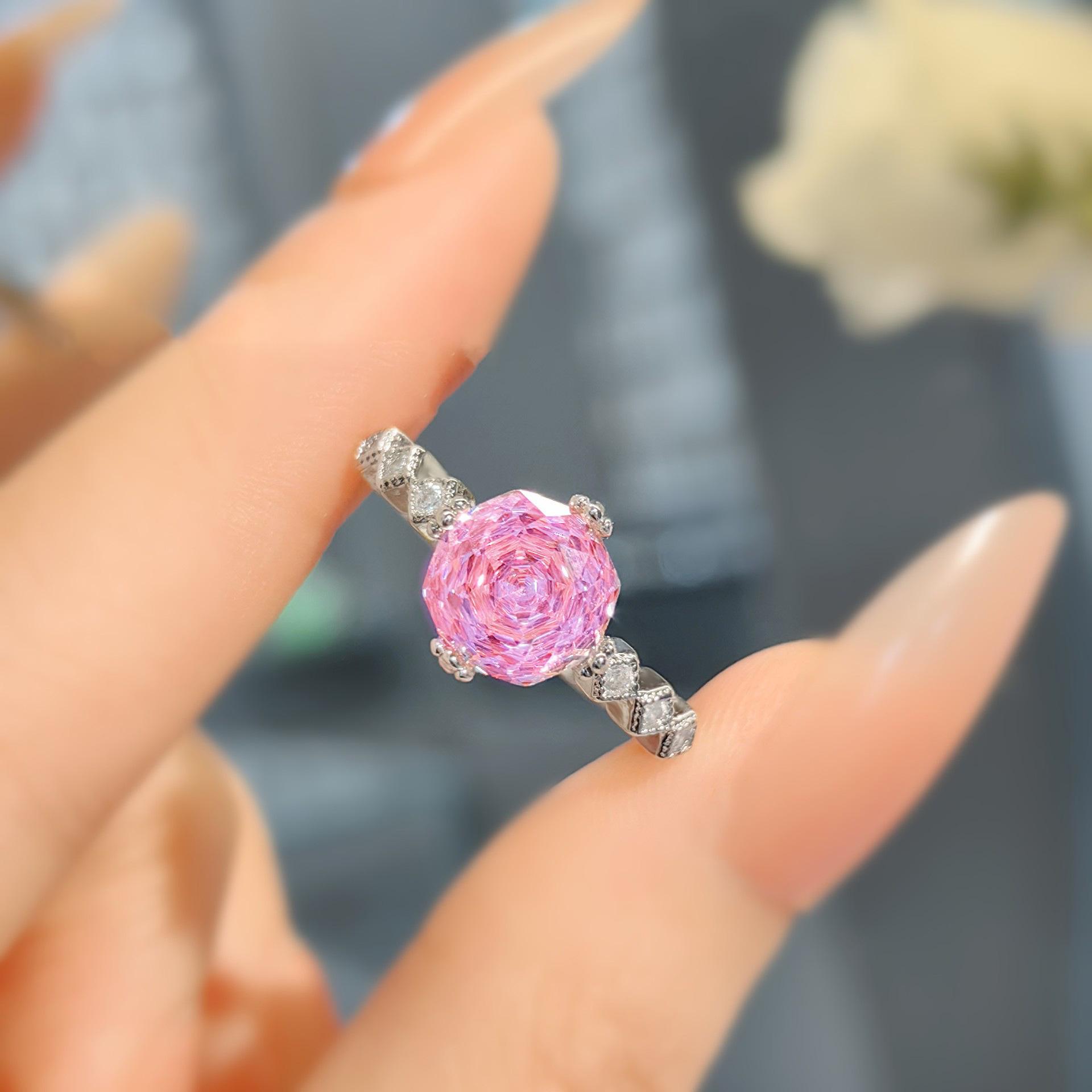 

Восьмиугольный кулон с бриллиантом огранки «Роза тысячелетия», цветной розовый бриллиант, комплект, кольцо с бриллиантом высокой чистоты, серьги с параибой