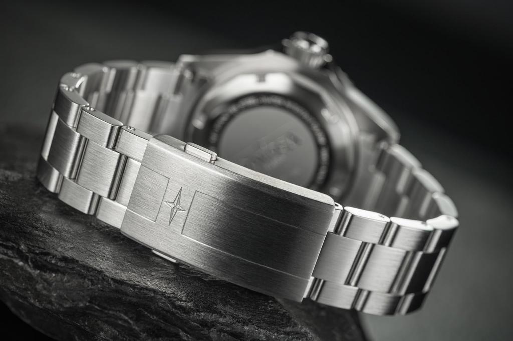 Davosa IWAWP Ternos Professional Nebulous Automatic Automatic Water Resistant to 50 ATM Watch, 161.535.50, Men's, Silver, Movement,