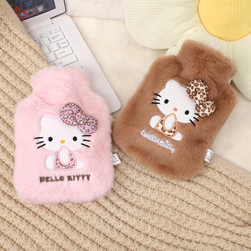 Leopard Print Hot Water Bottle - Explosion-Proof, Thickened, Cute Design for Abdominal Comfort.