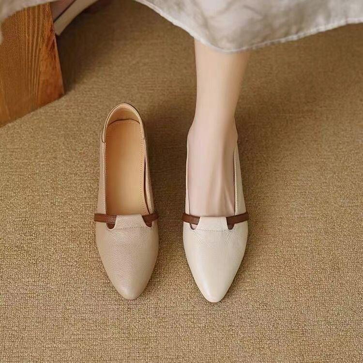 Autumn French retro pointed head color matching light mouth single shoes women's low heel super soft medium thick heel grandma shoes temperament small