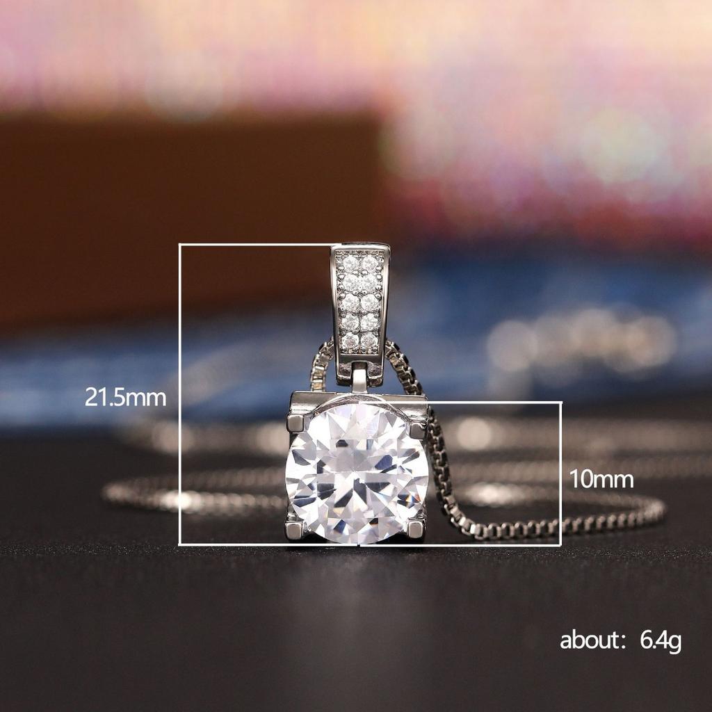 Women Sparkling Round Cut Pendant Necklace Elegant Four Prong Setting Shiny Stone Pendant Necklace Fashion Jewelry for Daily Wear Party Wedding