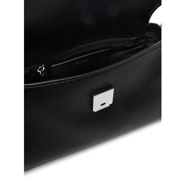 Сумка Calvin Klein Emblem Hw Pebble Shoulder Bag