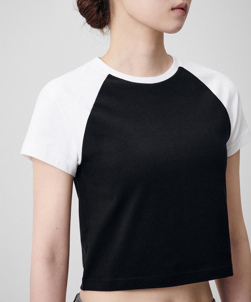 MUSINSA STANDARD WOMAN Women'S Slim Crop Raglan T-Shirt [Black/White]