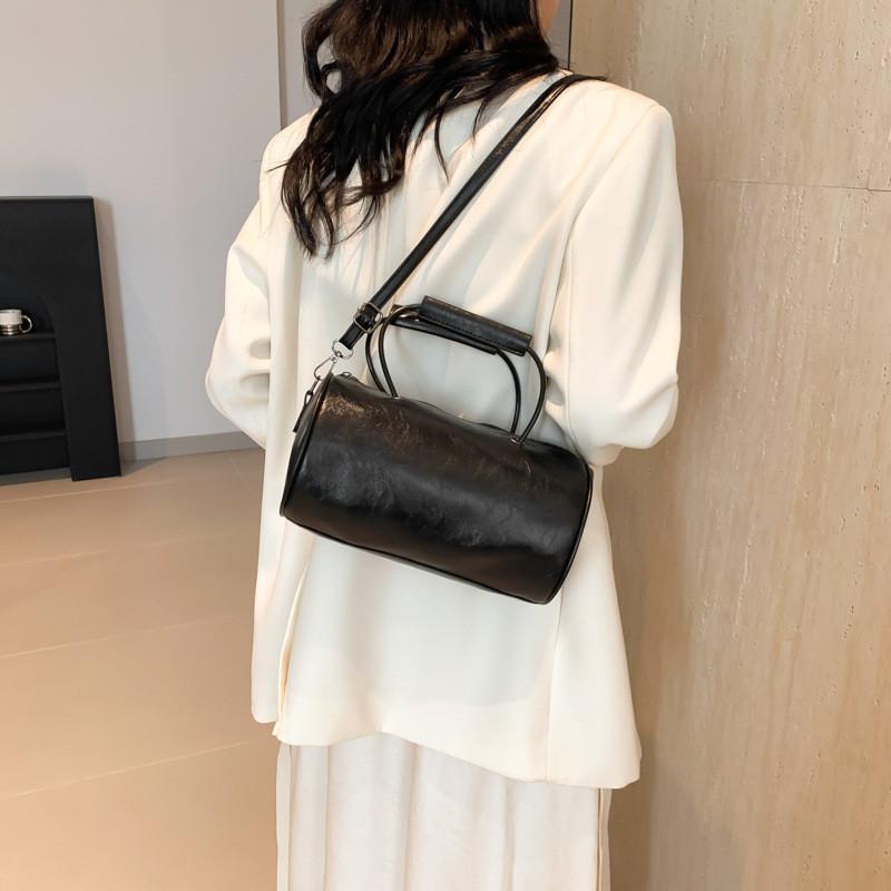 Stylish Fashionable 2024 Womens Solid Color Pu Leather Handbag Trendy Street Style Cylinder Bag