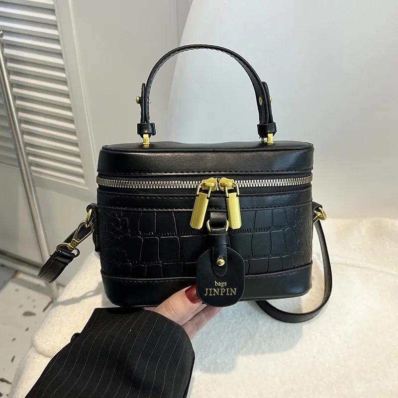 Classic Stone Texture Small Square Bag Feminine Autumn Winter Versatile Temperament Crossbody Solid Party Bag