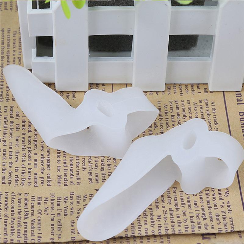 1/2Pairs Silicone Gel foot fingers Two Hole Toe Separator Thumb Valgus Protector Bunion adjuster Valgus Guard feet care