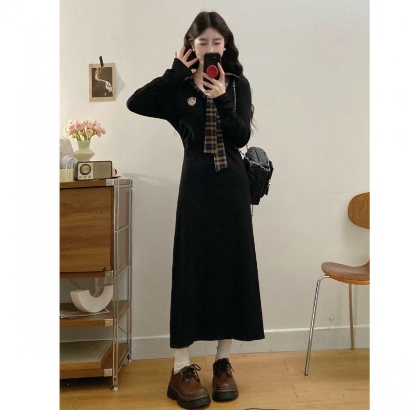 Black polo collar dress women's spring and autumn shoulder college style slightly large size splicing plaid long dress small black dress