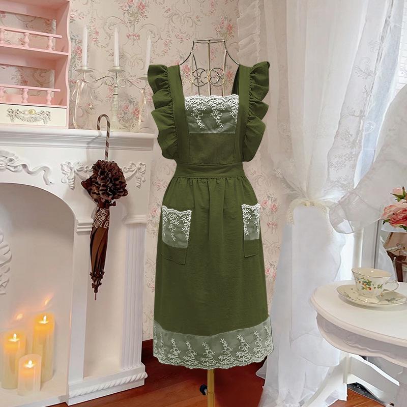 

Retro-Style Apron: Fashionable, Stain-Proof, and Dirt-Resistant for Home, Kitchen, Flower Shop, Nail Salon, and Catering. One Size