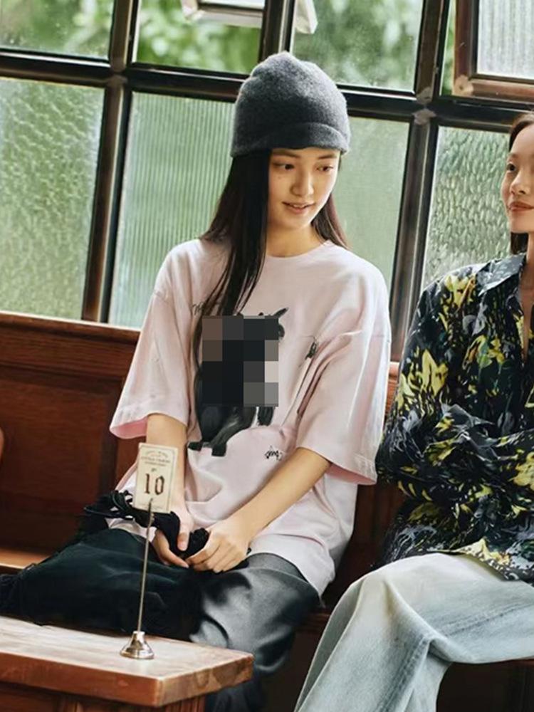 Si Yuan Women's Zodiac Horse Print Loose Fit T-Shirt - Simple Line Drawing, Short Sleeve, Round Neck, 2026 Edition