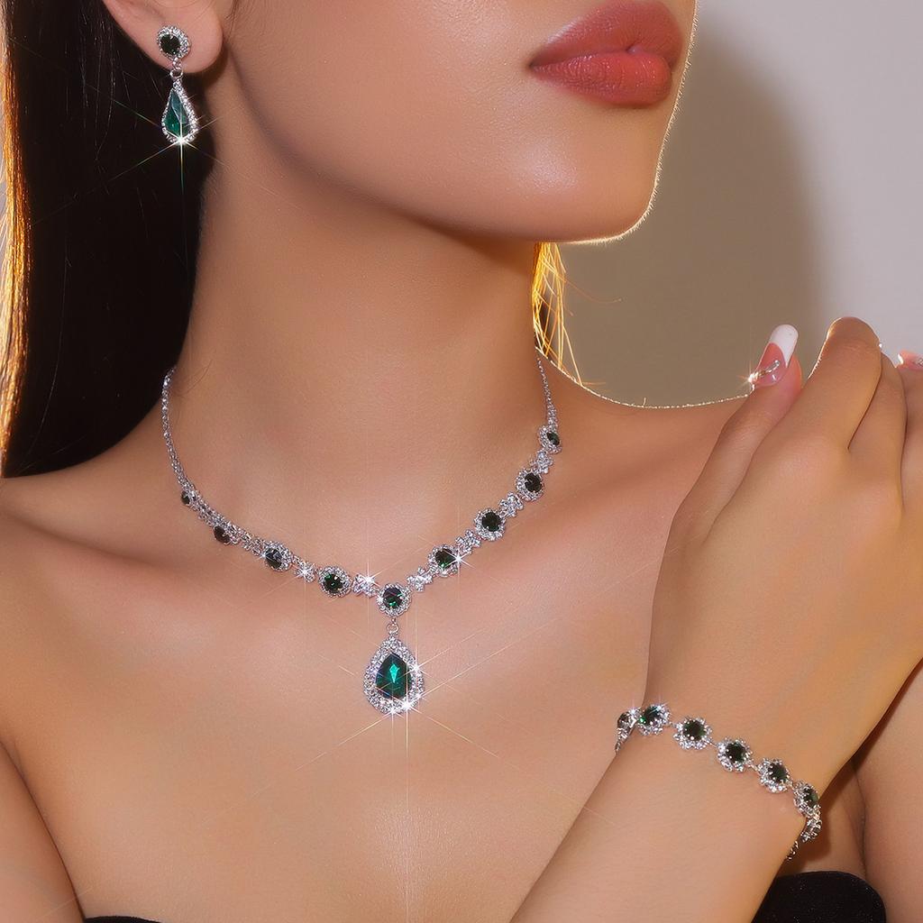 Luxury Sparkling Diamond Exquisite Necklace Earrings Bracelet Three-piece Fashion Water Drop Bridal Jewelry Set