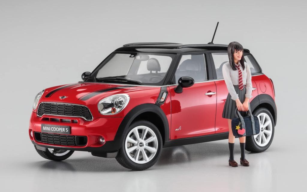Hasegawa Mini Crossover with Female Student Figure Plastic Model Kit SP559 1/24