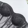 Corsés, ropa de mujer moderna y elegante