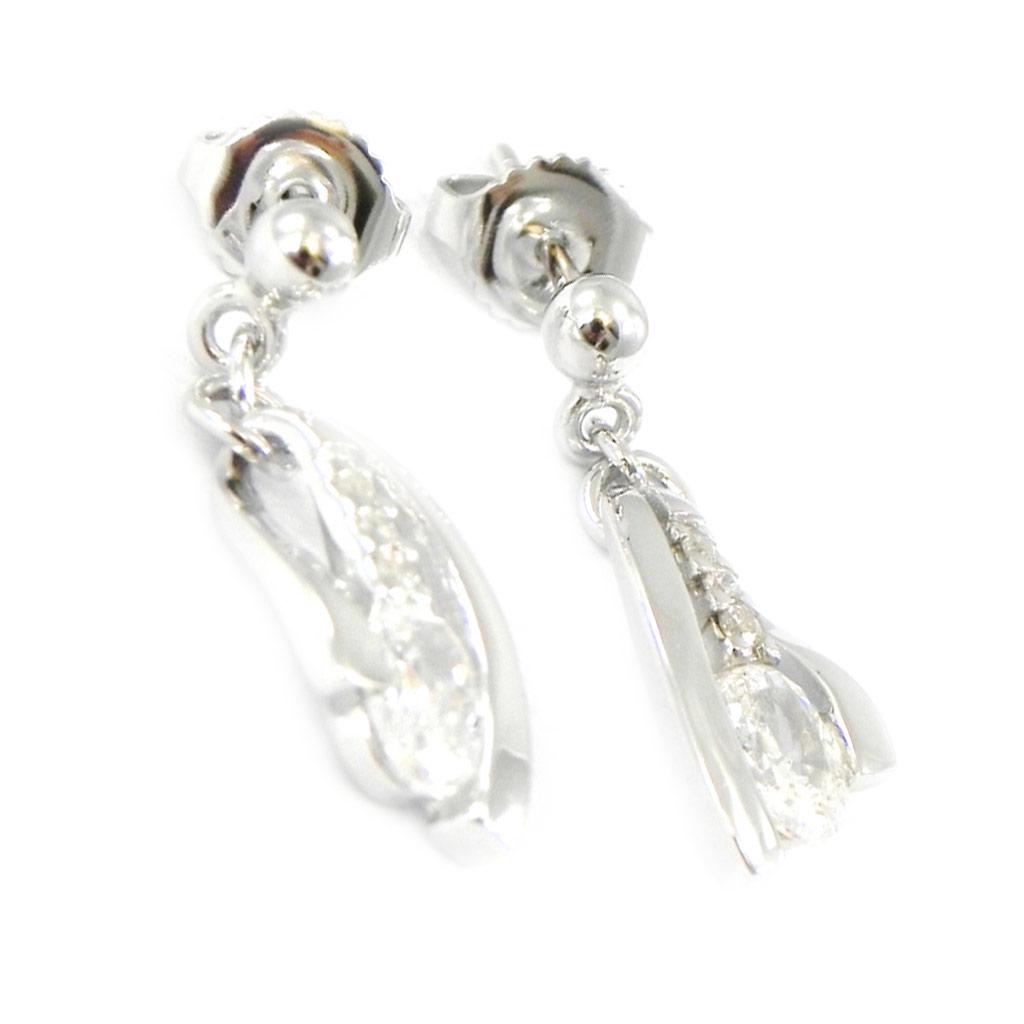 Altesse [I2940] - White 'Scarlett' Silver Earrings