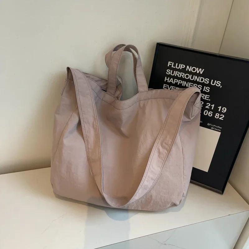 Solid Color Nylon Zipper Women's Bag High Beauty Product Soft Versatile Shoulder Bag Popular Shoulder Bag Fashionable New