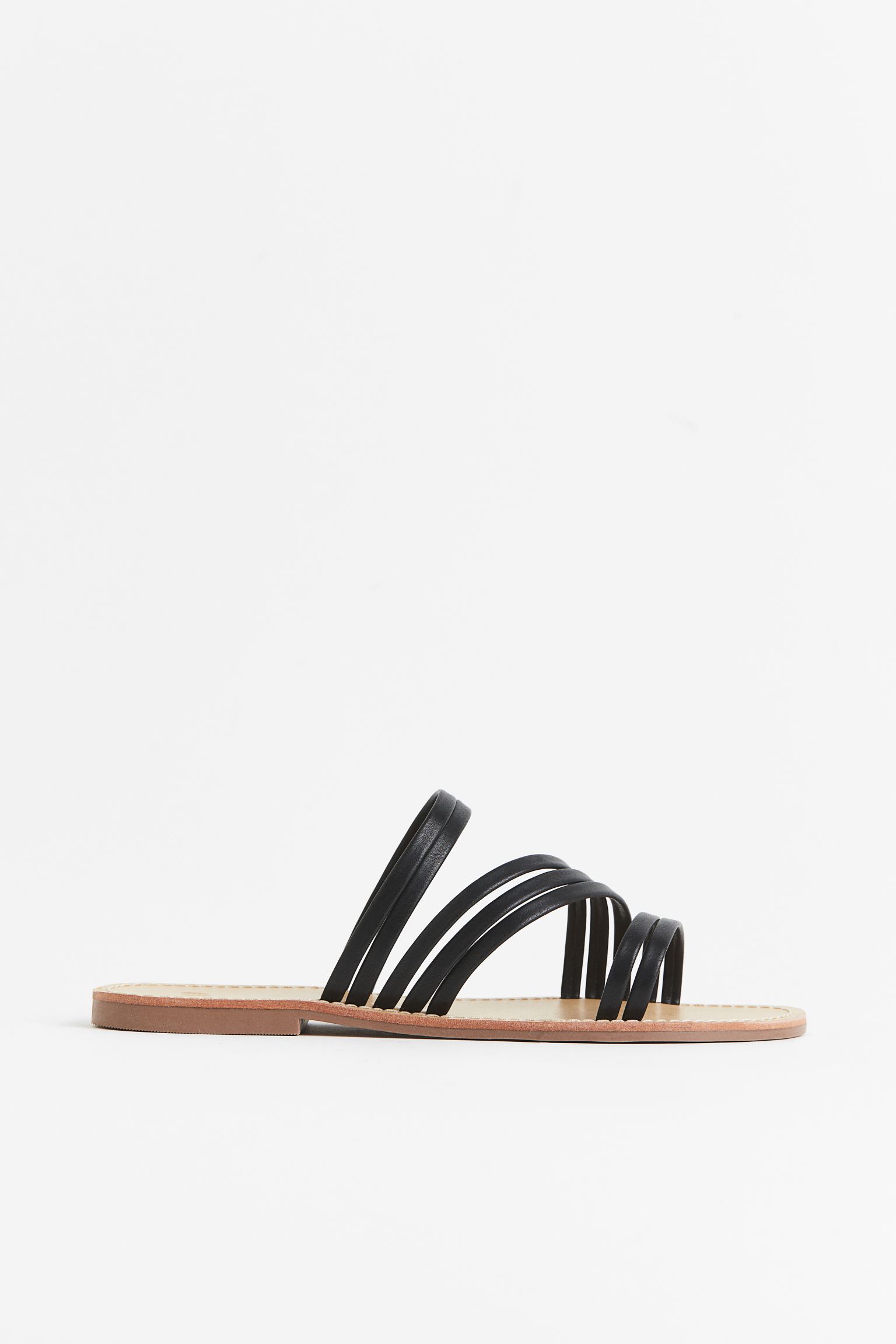 

Сандалии с круглыми носками