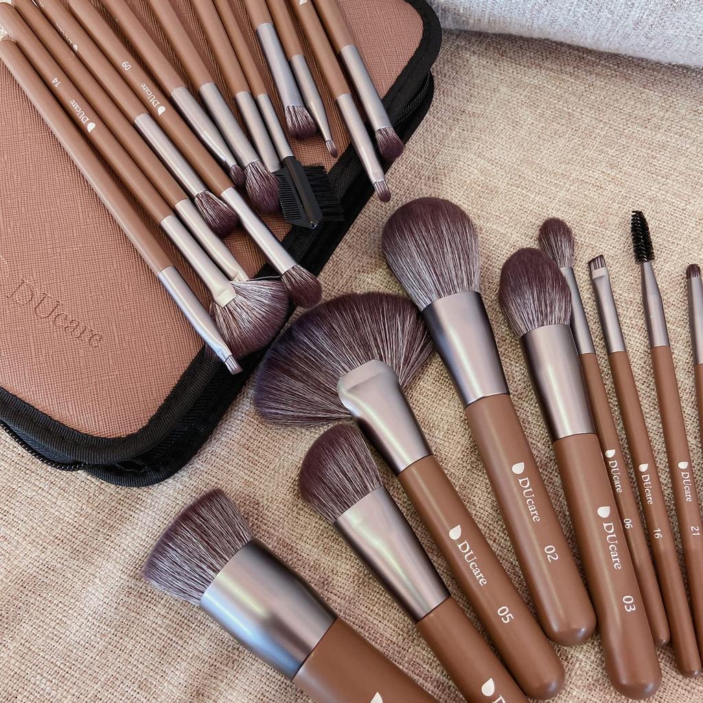 DUcare Makeup 22 Make-up-Tasche Luxus-Make-up Make-up Make-up Foundation Puder Lidschatten Wangen Gesicht stilvolle Geschenkpinsel, Stücke, enthalten,