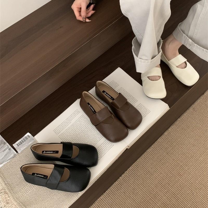 2025 spring and autumn new soft leather retro Mary Jane grandma shoes small leather shoes French square head flat sole shoes women