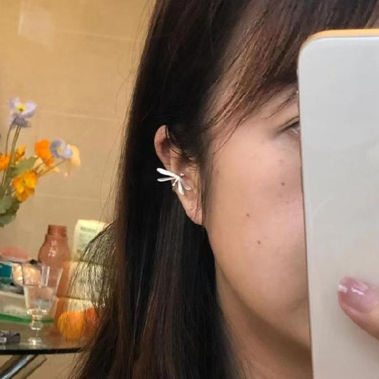 Lightweight Dragonflies Ear Clip Comfortable Wear Earrings Accessories For Parties Work And Special Event