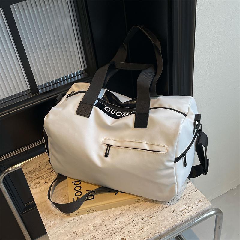 Women's Small Travel & Gym Bag with Dry/Wet Separation, Perfect for Short Trips & Sports.