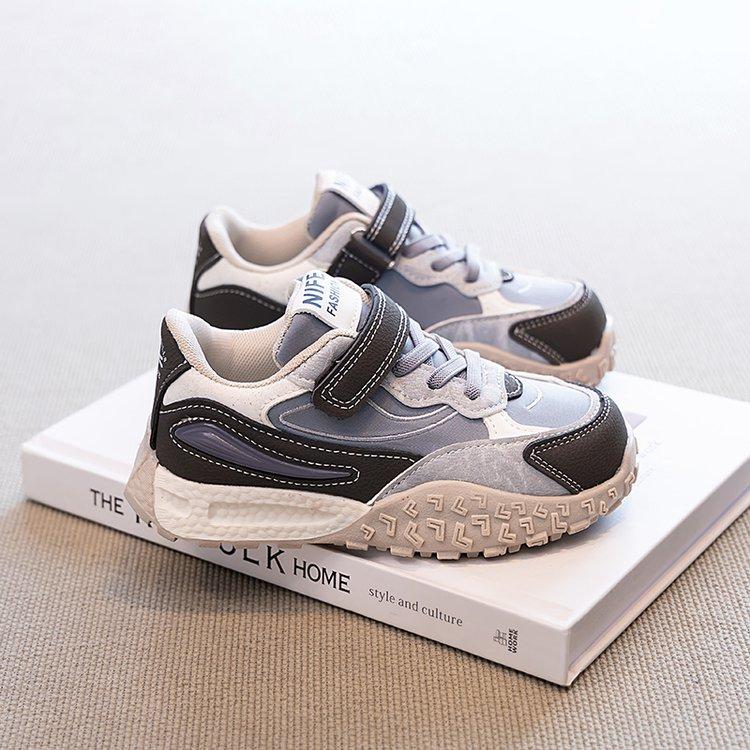 Girls' Sports Shoes 2025 Spring and Autumn New Children's Soft Baseplate Shoes Boys' Light Casual Shoes Medium and Older Children's Forrest Gump Shoes