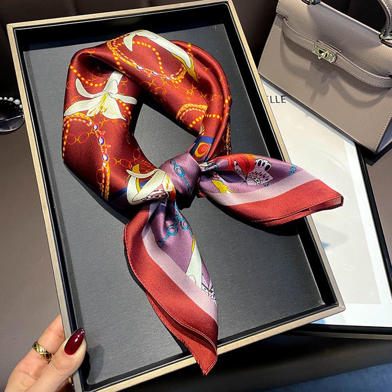 100% Natural Silk Square Scarf Women Bandana Headscarf Scarves Shawls Square Neck Foulard Wraps cachecol femme schals bufanda