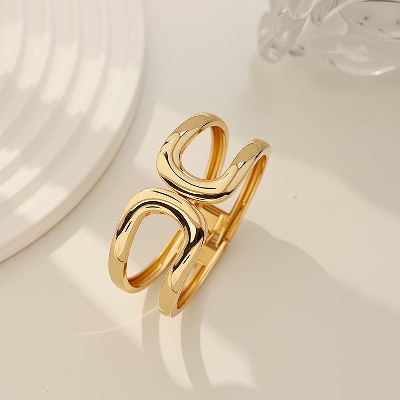 European & American Punk Style Open Bracelet - Versatile, Melancholic, High-End Luxury Design