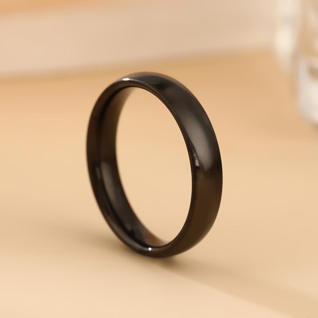 S/Acier Inoxydable Couleur Dorée Anneau Large de 4 mm Femmes Hommes Minimaliste Lisse Anneaux Tendance Bijoux de Couple Cadeau de Mariage