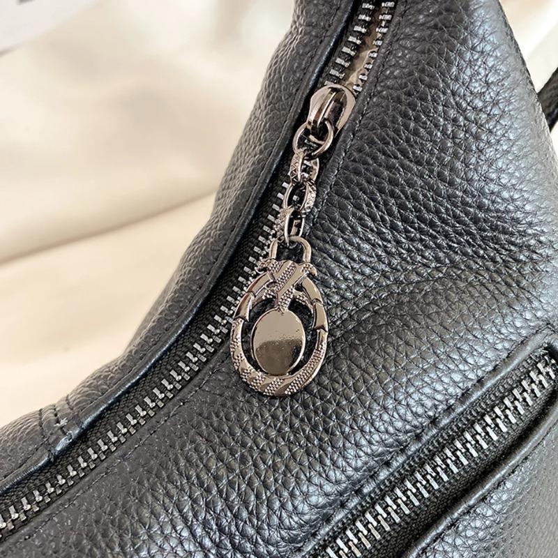 Chic Leather Hobo Bag with Detachable Strap & Tassel Versatile Large Capacity Handbag for Women Leisure Fashion Women's Shoulder Bag