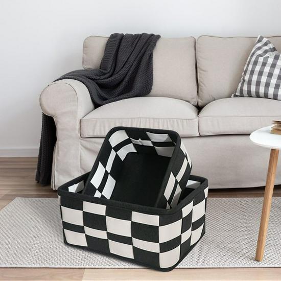 Czarno-biały tkany koszyk do przechowywania w kratę - nordycki pojemnik ze skóry i filcu na kosmetyki i do organizacji domu
