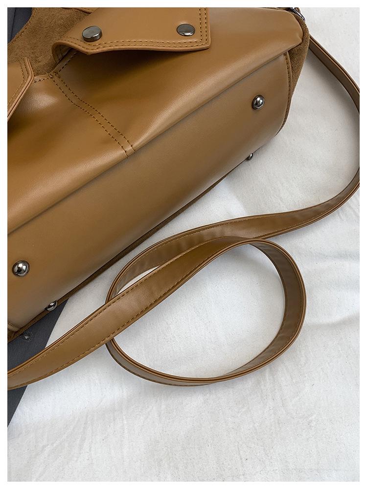 Exquisite Women's Fashion Versatile Shoulder Crossbody Bag - High-End Casual Commuter for Autumn/Winter 2025