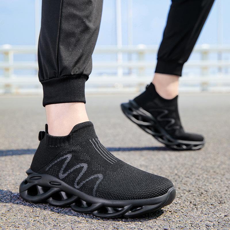 

Couple Flying Woven Casual Sports Shoes Spring And Summer One-Pedal Lazy Shoes Large Size Men S Mesh Running Shoes 36