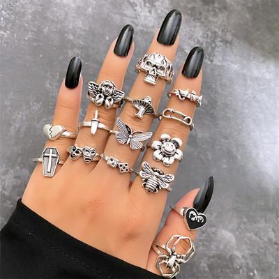 17KM Gothic Punk Steampunk Herz Schmetterling Totenkopf Ring Sets Party Schmuck 2021