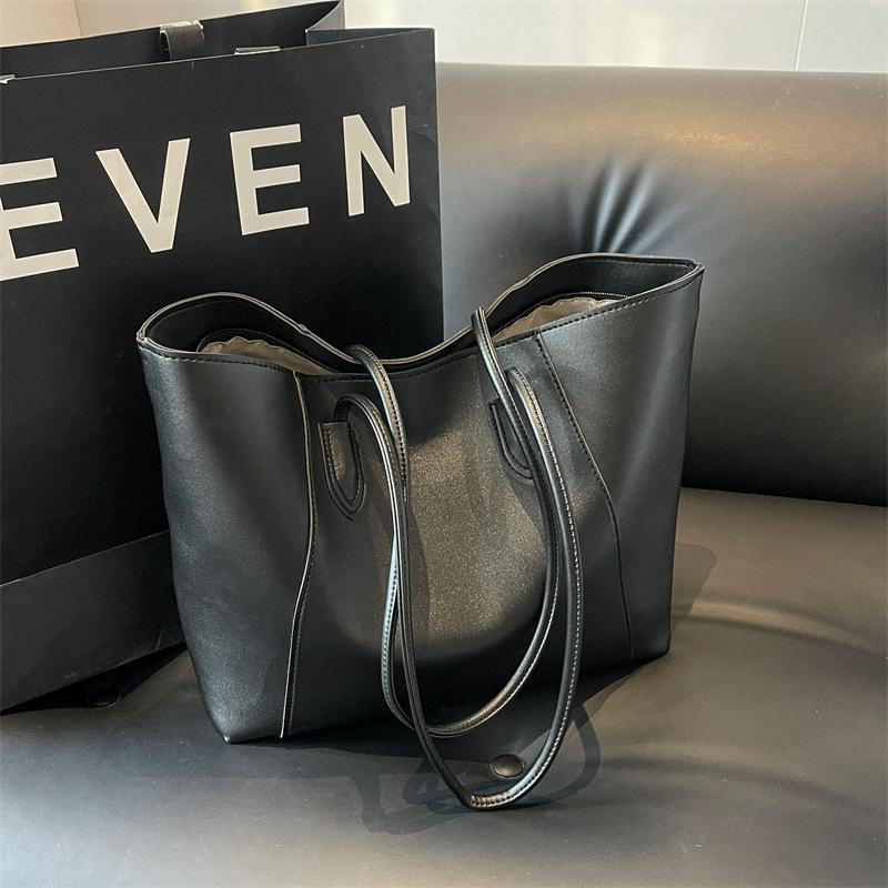 Tote bag new texture large capacity bag trendy shoulder bag women's fashion versatile underarm bag women's bag
