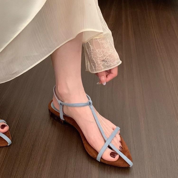 French pointed cross strap sandals women's shoes 2025 new summer with skirt fairy temperament Roman shoes