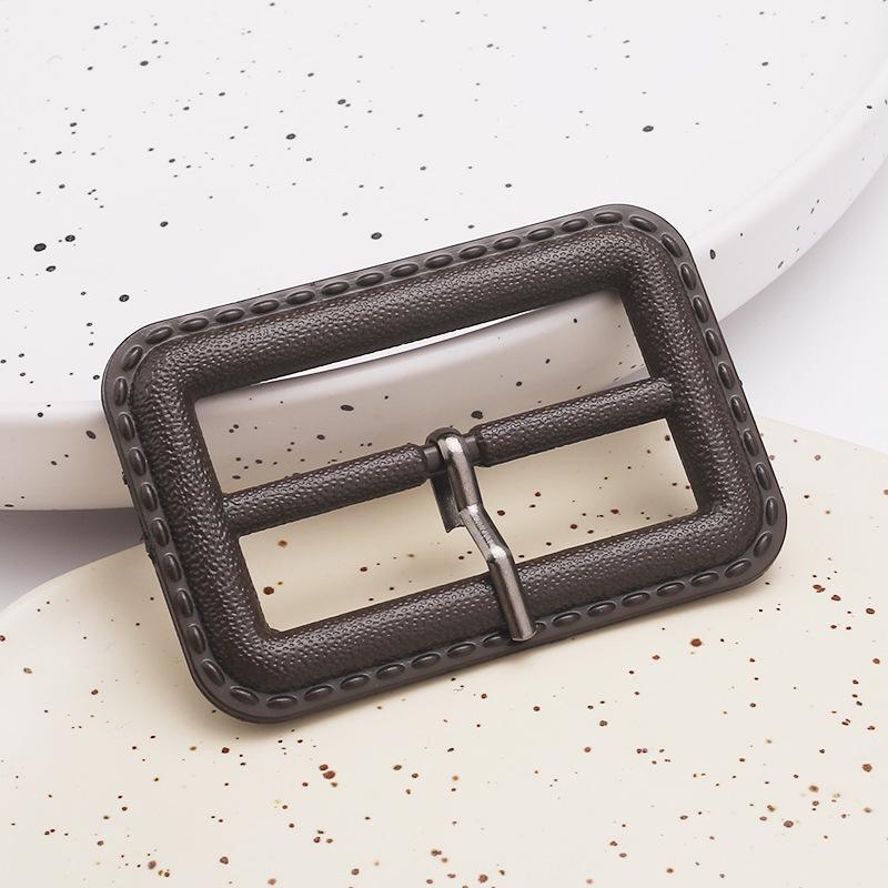 

Ремень для пальто-ветровки из искусственной кожи с пряжкой цвета черного кофе, регулируемая пластиковая квадратная трехскоростная пряжка.