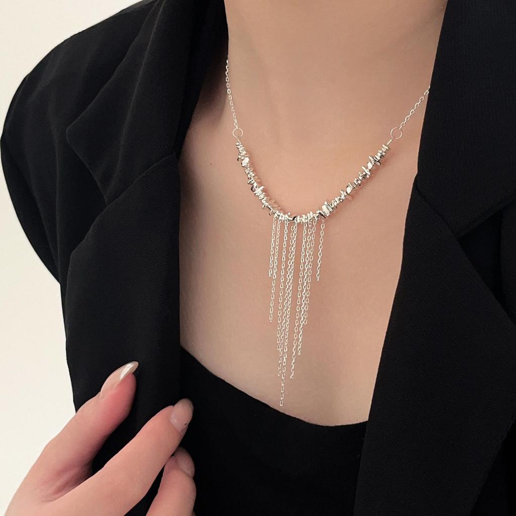 Yinruitai S925 Sterling Silver Tassel Necklace - Elegant Clavicle Chain with Luxurious Choker Design
