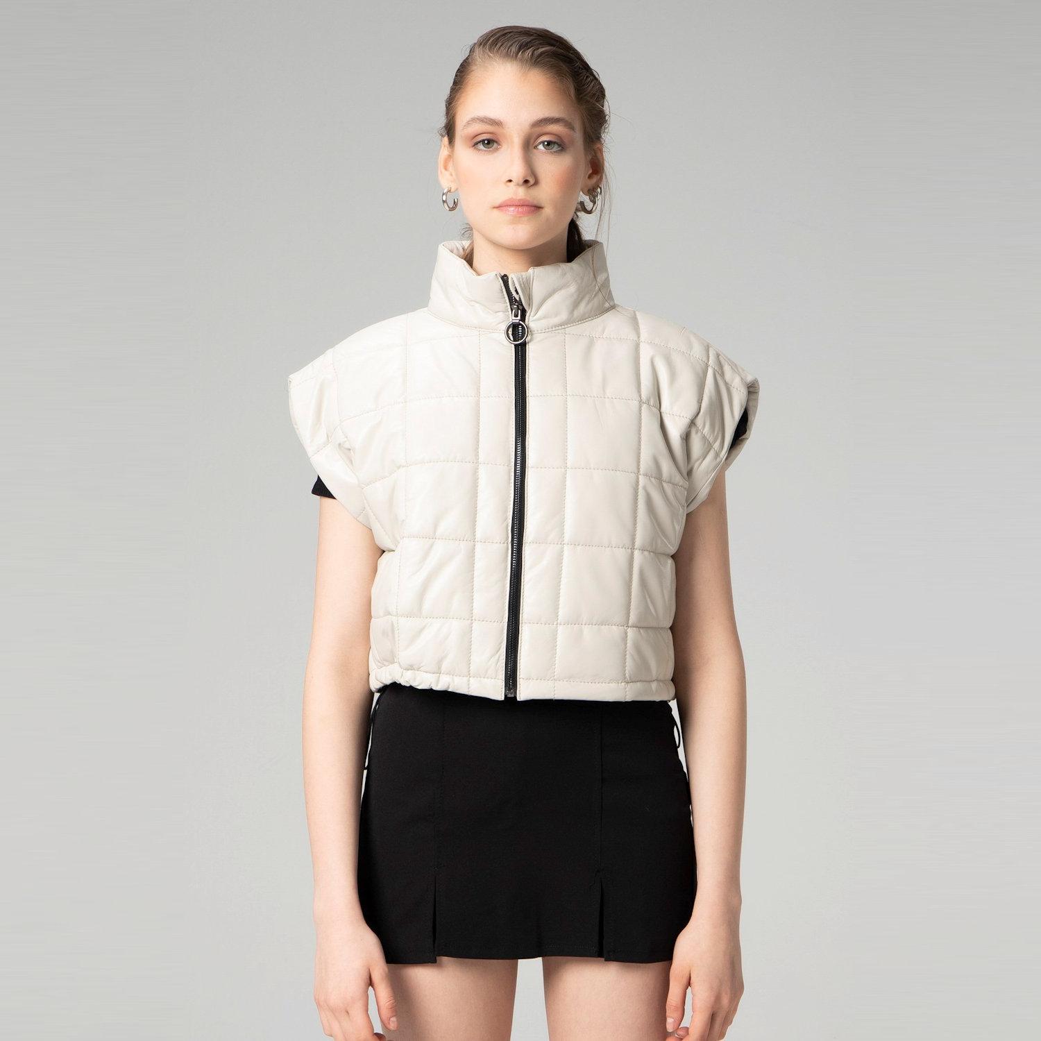 

Женский жилет Dericlub из 100% натуральной кожи XS бежевый