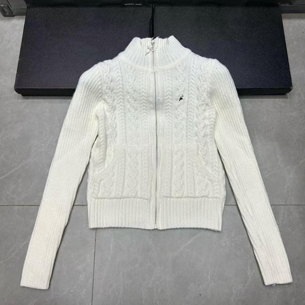 2025 Winter Slim-Fit Embroidered Pocket Zipper Cardigan