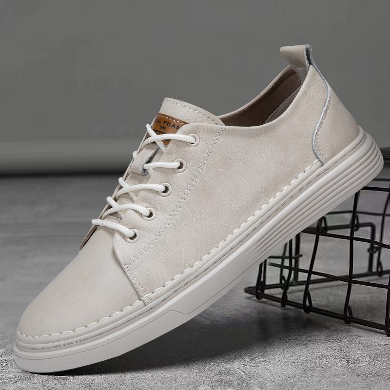 Wysokiej jakości męskie nowe dwuwarstwowe buty z krowiej skóry 2024 Modne męskie buty outdoorowe oddychające, sznurowane, z niską cholewką