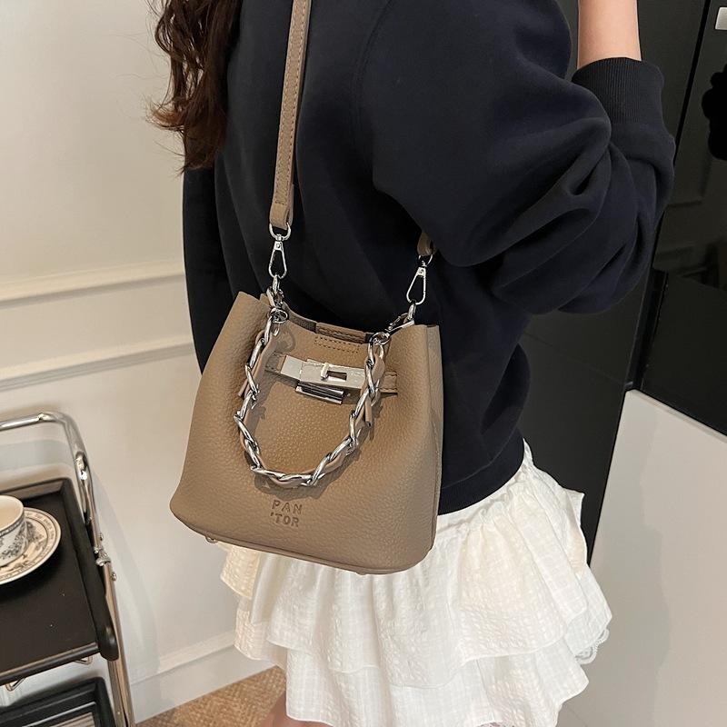 Fashion Bag Women's New Shoulder Bag Casual Versatile Messenger Bag