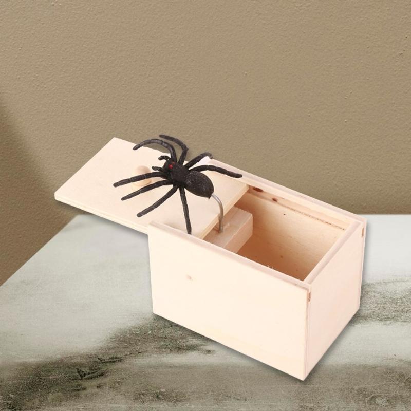 Novelty Joke Spiders In a Box Toy Lifelikes Surpriss Portable Accessory for Party Supplies and Office Supplies Pranks