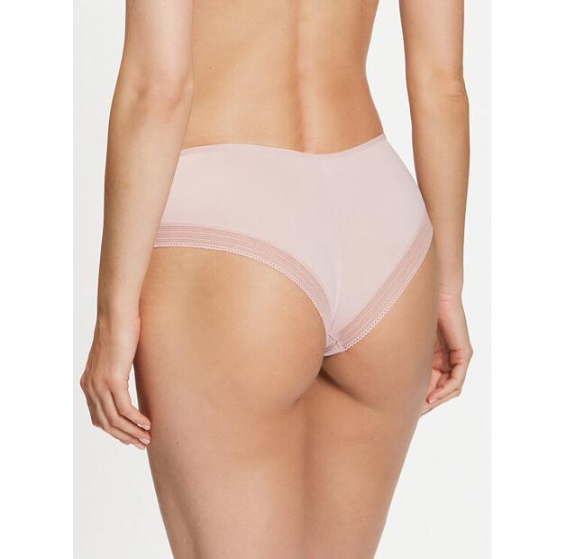 Бразильские трусики Chantelle True Lace