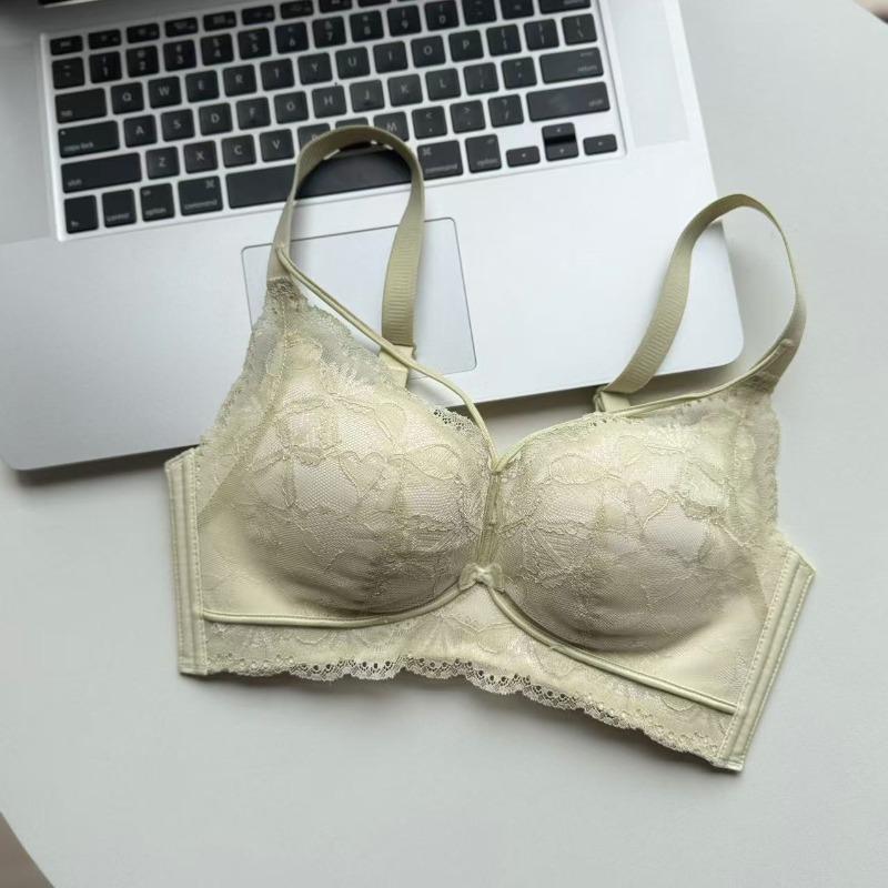 Small breasts show big underwear, gather without steel ring, sweet and sexy cross with lace anti-sagging, close breasts, adjust bra