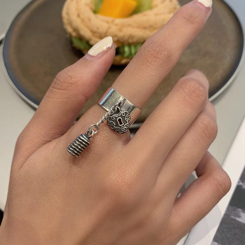 Vintage 925 Elegant Sterling Silver Heart Lock Open Adjustable Ring Women For